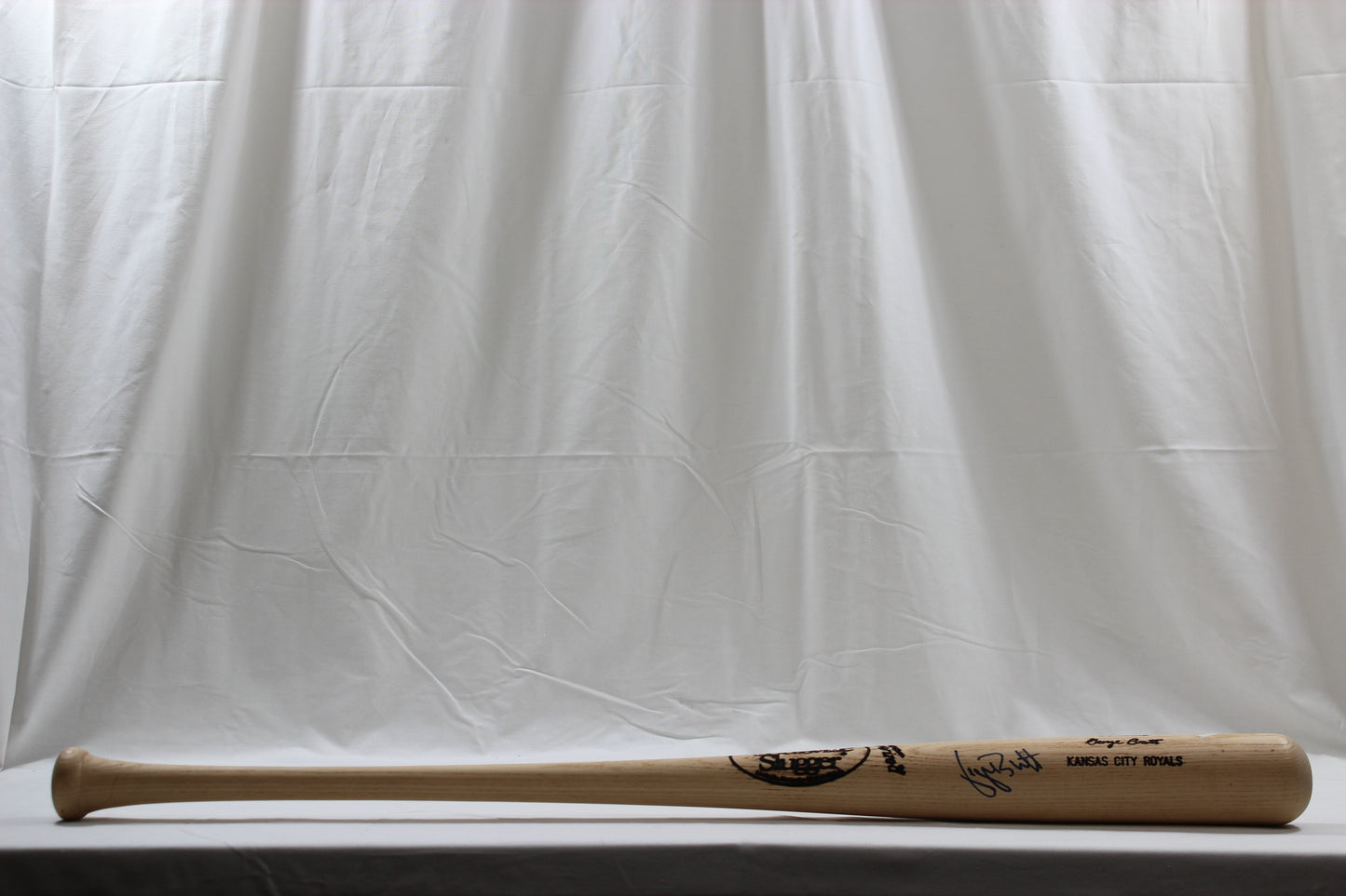 George Brett Autograph Bat (Guaranteed To Pass Third Party Authentication)