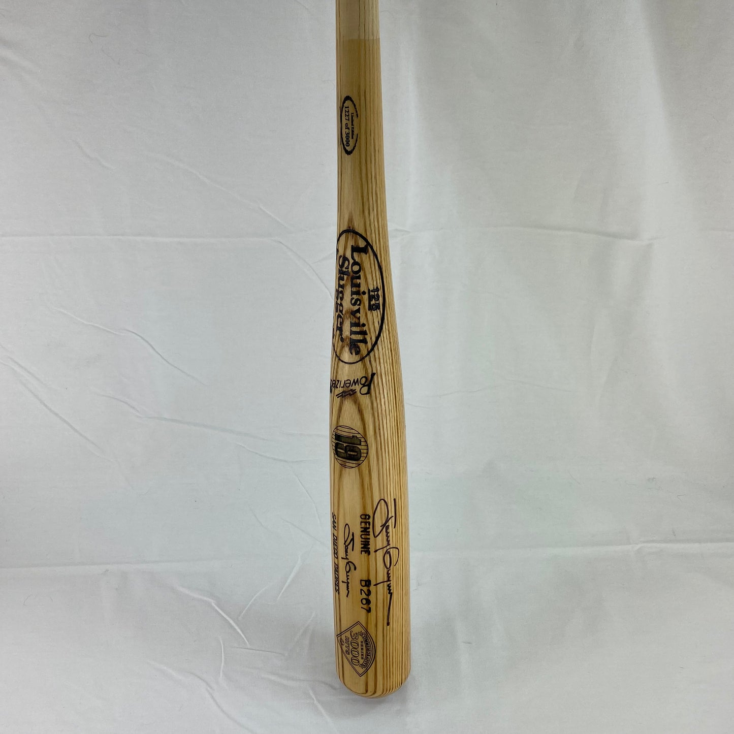Tony Gywnn Signed 3000 Hits Commemorative Baseball Bat (1227/3000) W/COA