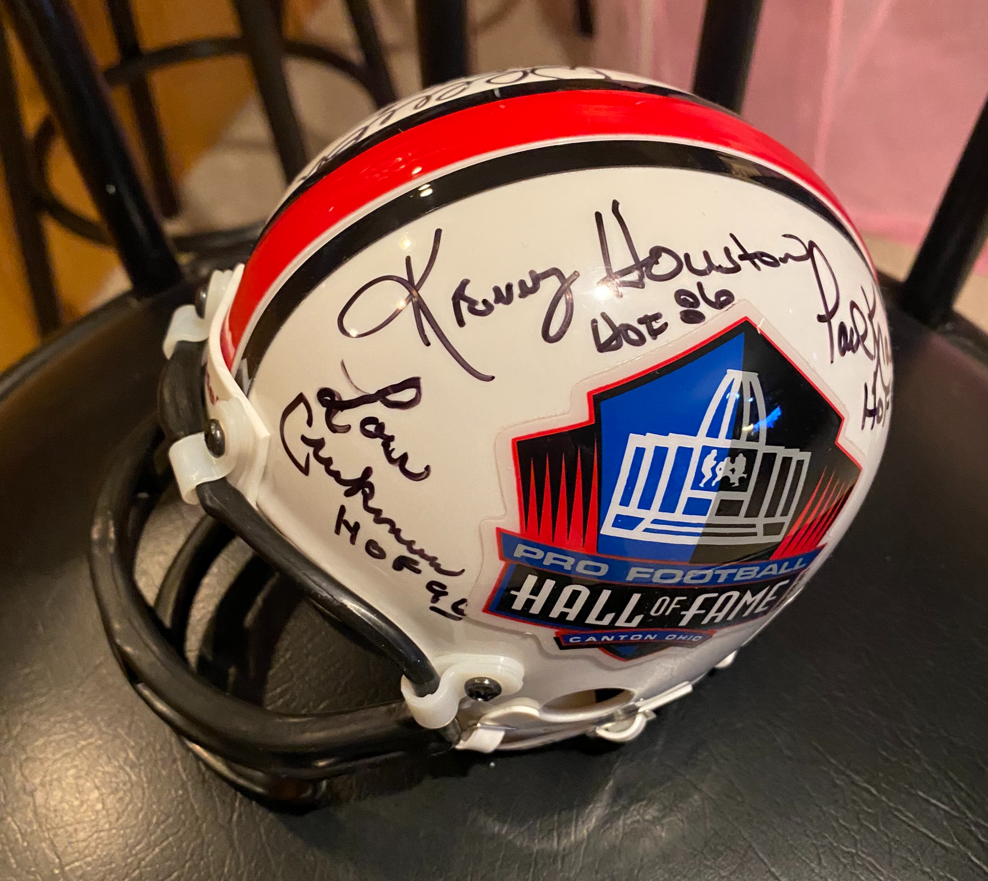 Pro Football Hall of Fame Autographed Mini Helmet 16 Signatures -Brown –