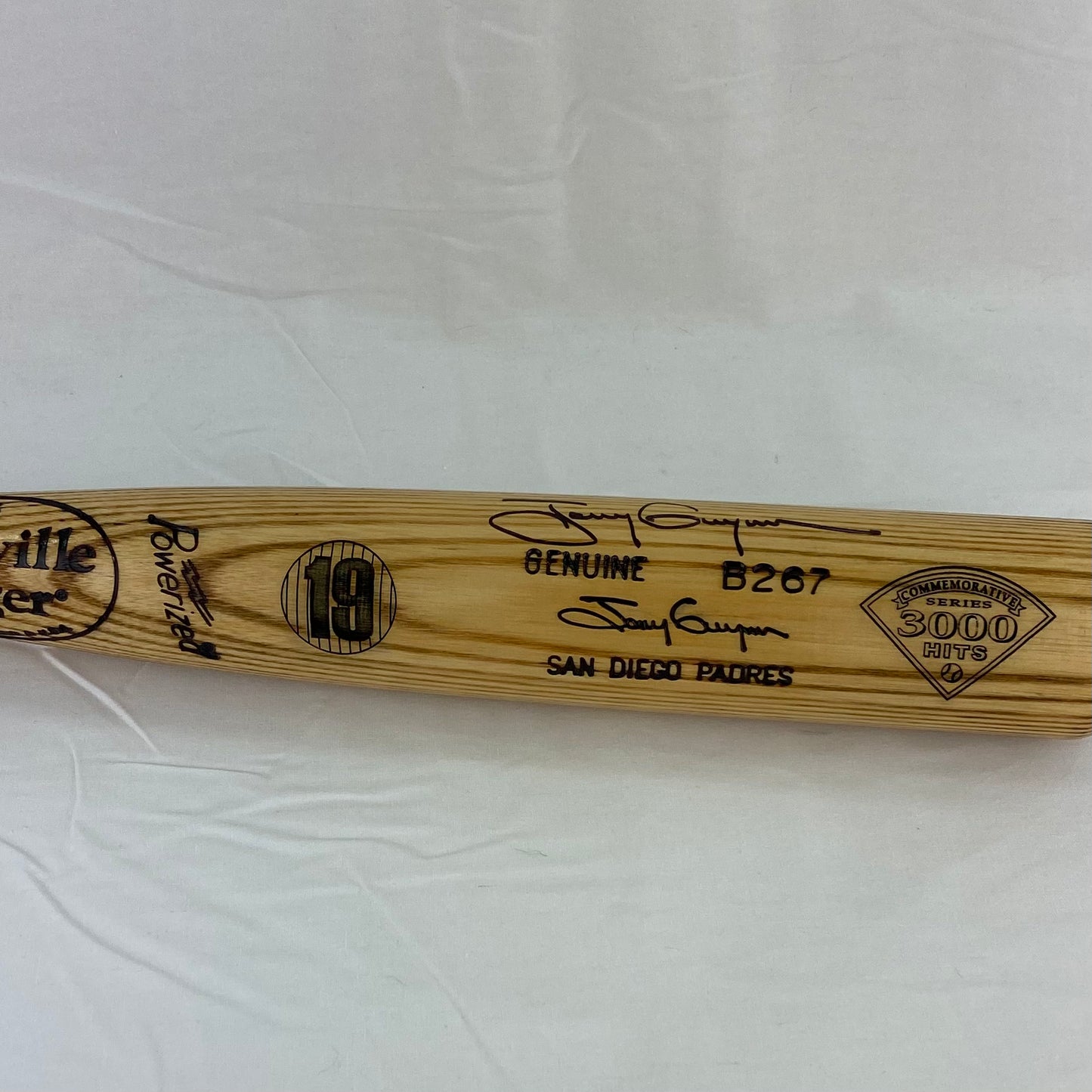 Tony Gywnn Signed 3000 Hits Commemorative Baseball Bat (1227/3000) W/COA